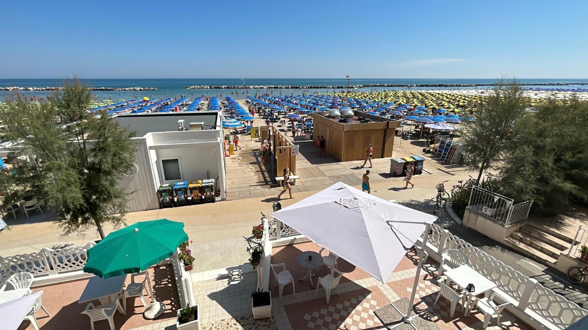 Hotel Bartolini Bellaria-Igea Marina Exterior photo